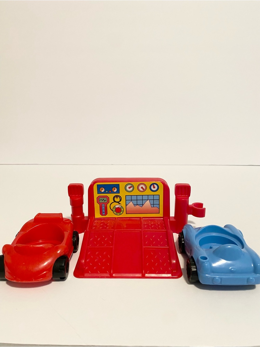 Little People Pit Crew Autobody Shop 2 Cars Vehicle Car Lot Vintage Toy 4/$20 🛑